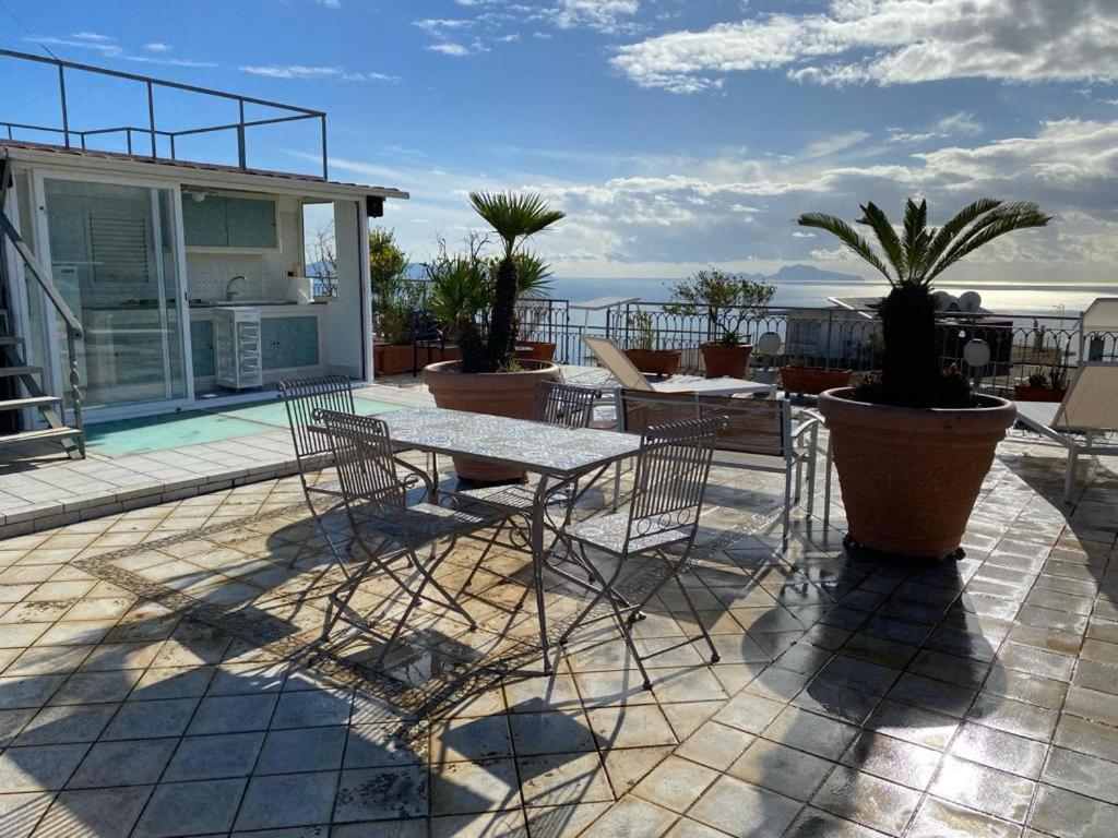 Terrazza Morghen Panoramic Rooftop Napels Buitenkant foto